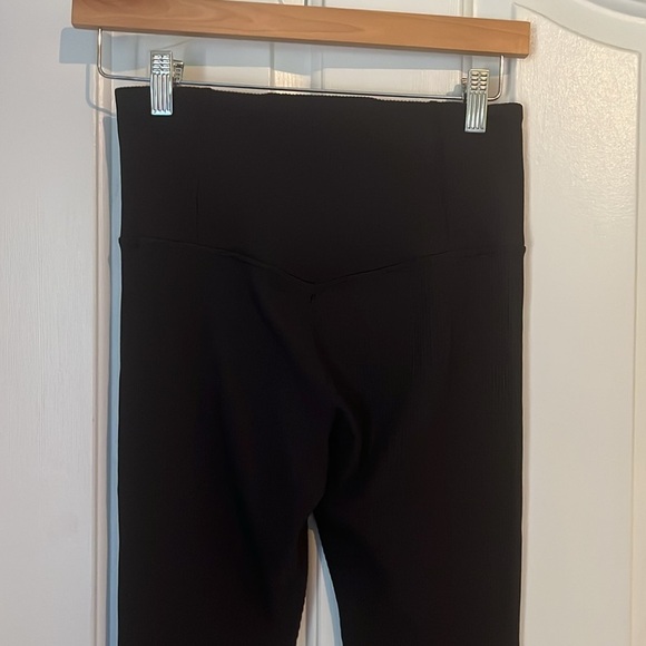 Athleta | Elation High Rise Ribbed Legging Medium Yoga Dance Workout Activewear - Picture 5 of 12